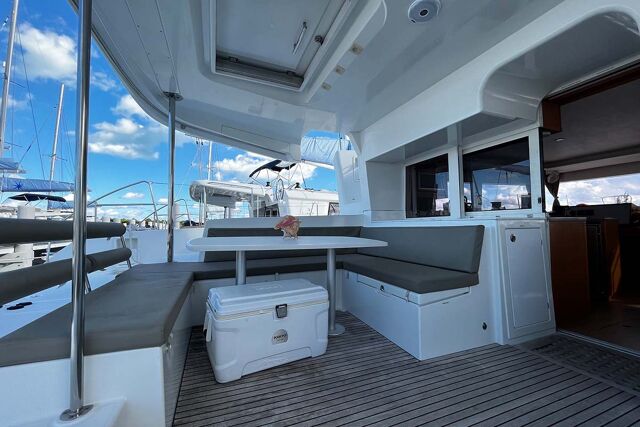 Lagoon 450 F - 4 + 2 cab. Cristal 